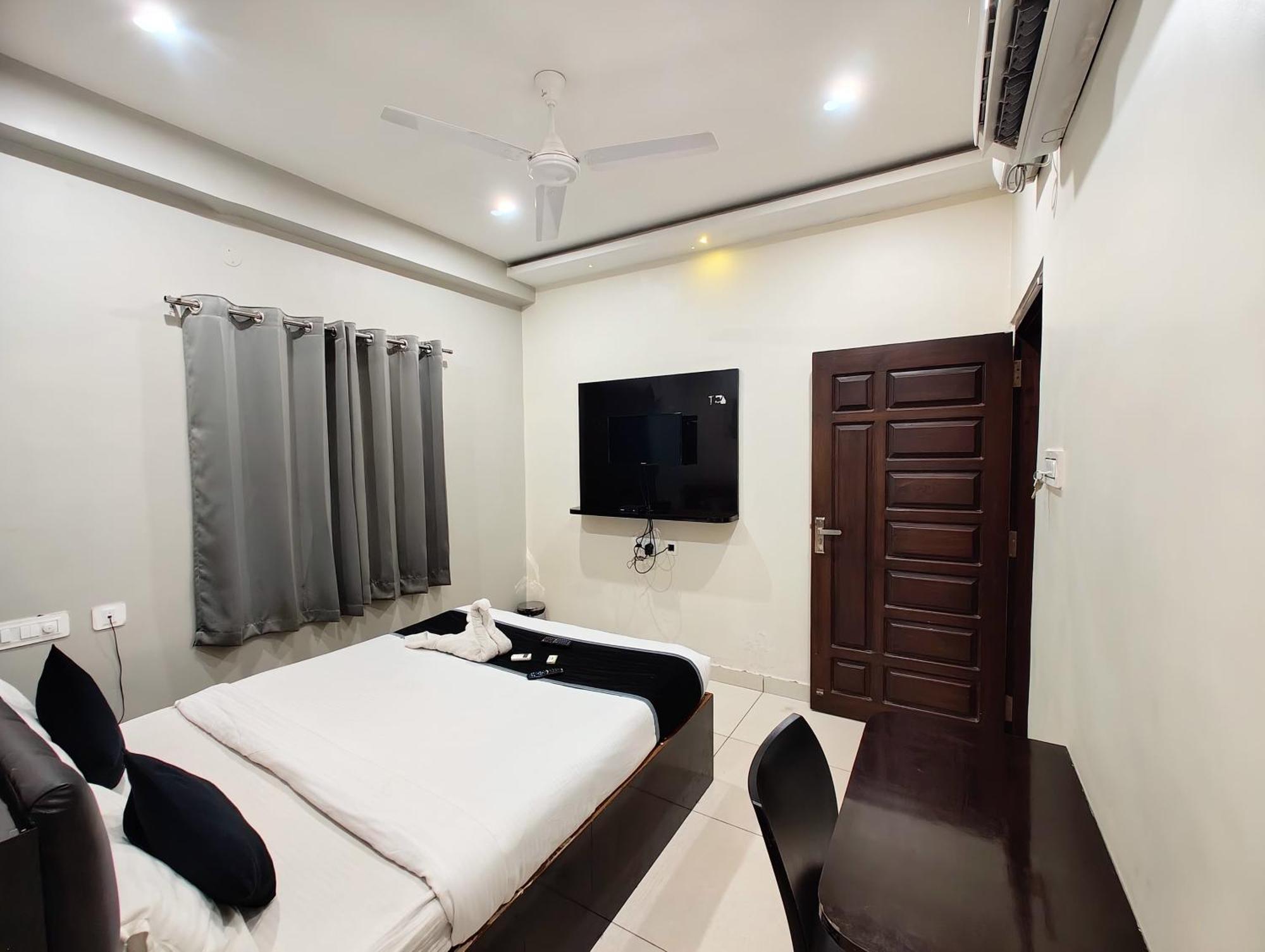 Hotel Grandview Kondapur  ภายนอก รูปภาพ