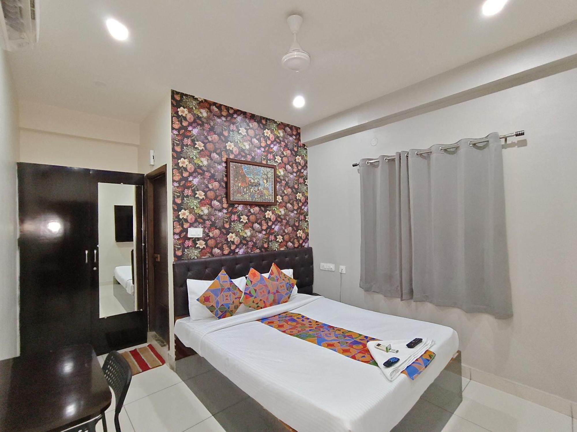 Hotel Grandview Kondapur  ภายนอก รูปภาพ